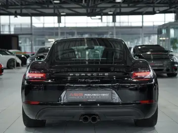 PORSCHE Cayman 718 PDK