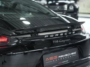 PORSCHE Cayman 718 PDK