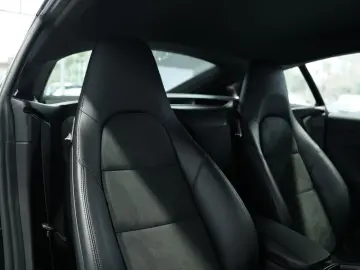 PORSCHE Cayman 718 PDK