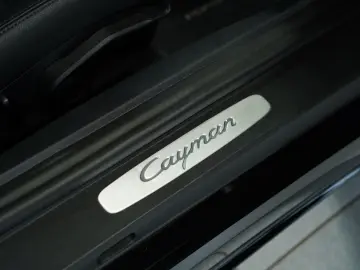 PORSCHE Cayman 718 PDK