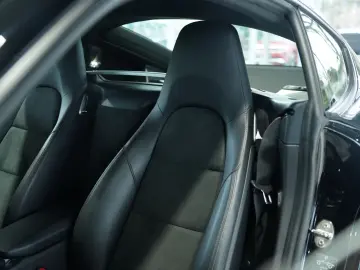 PORSCHE Cayman 718 PDK