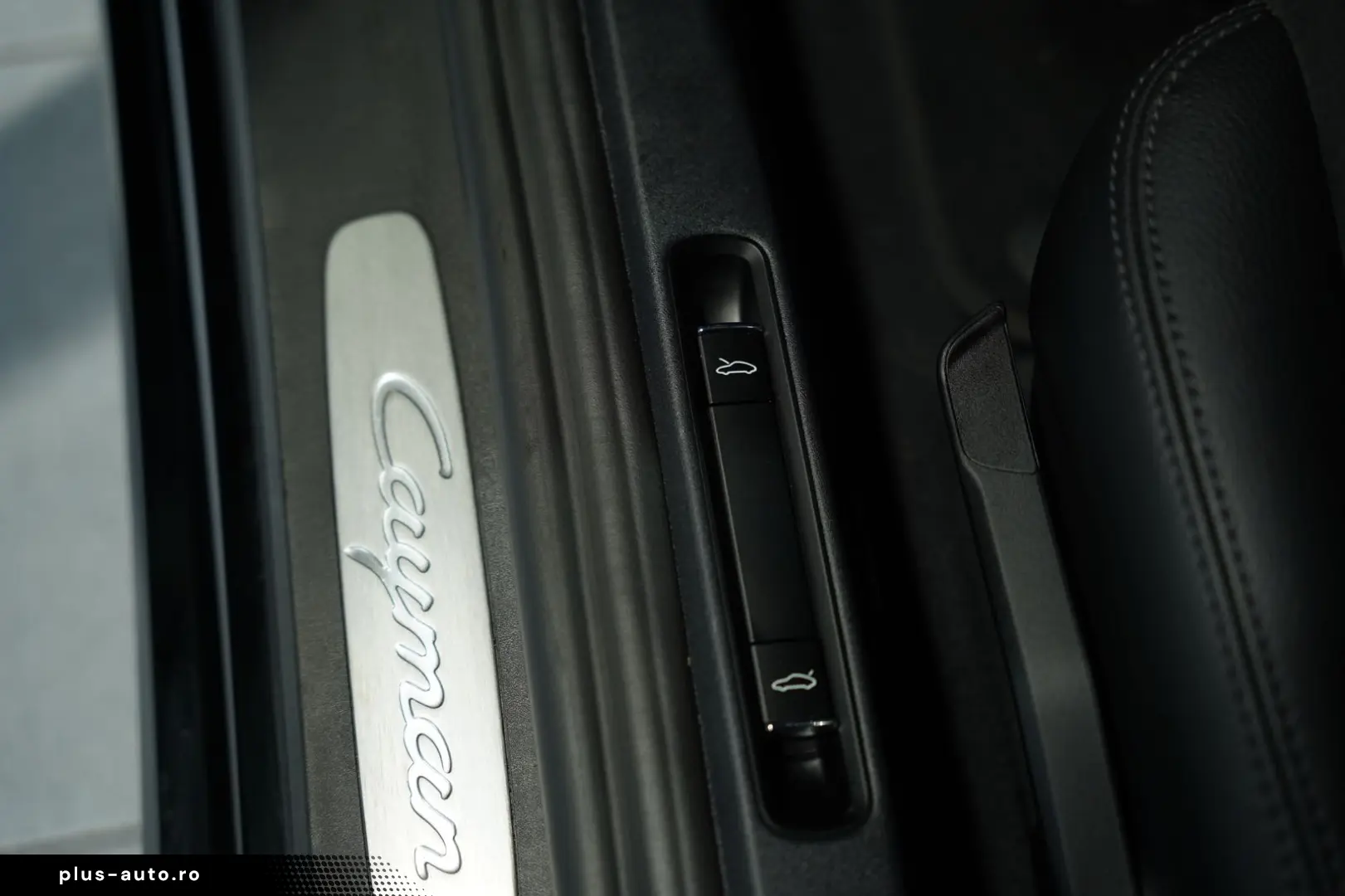 PORSCHE Cayman 718 PDK