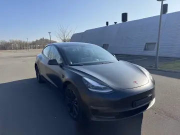 Tesla 3 dual motor 4x4