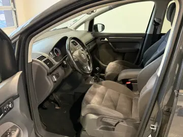 Volkswagen Touran 7 locuri