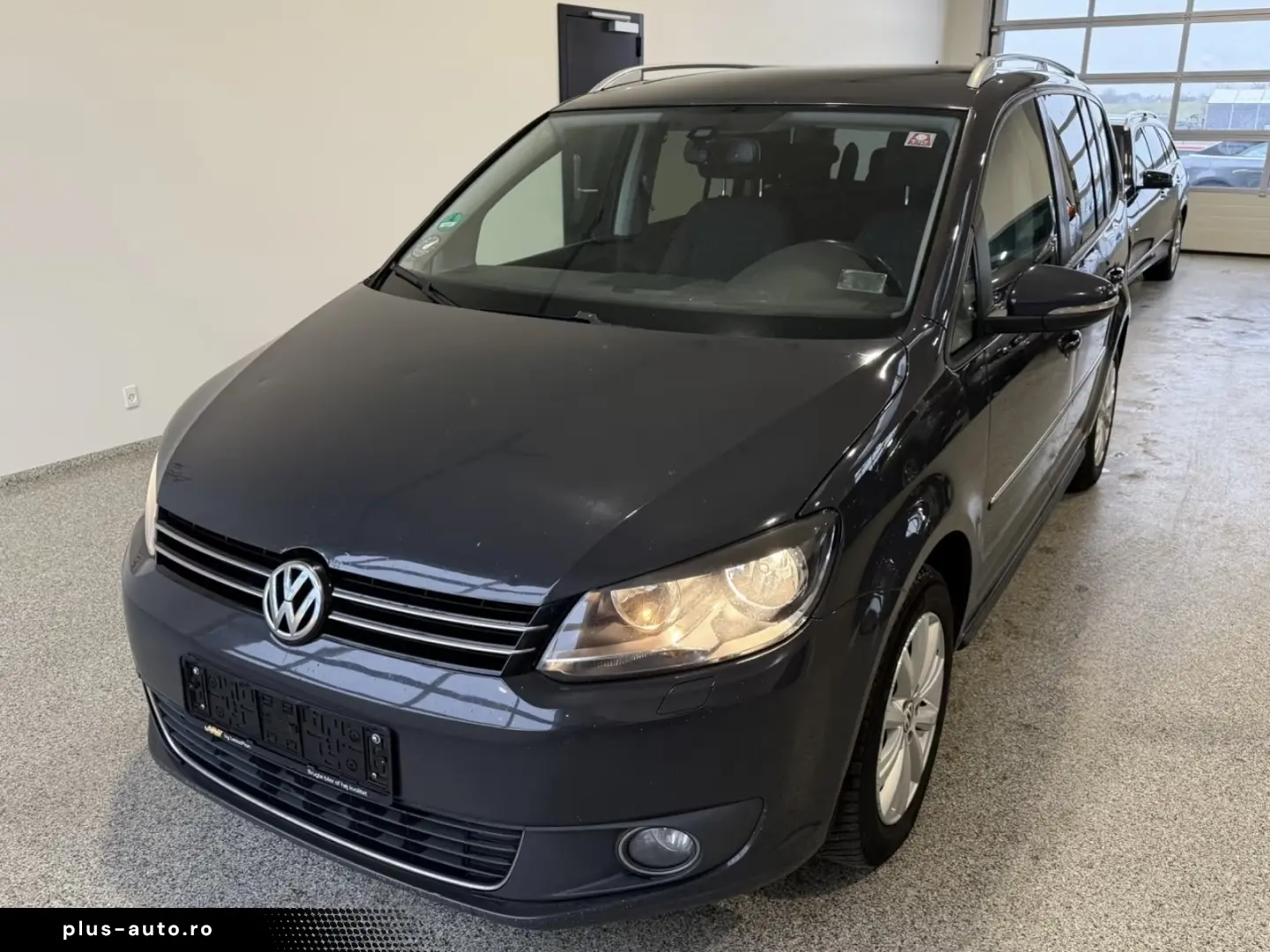 Volkswagen Touran 7 locuri