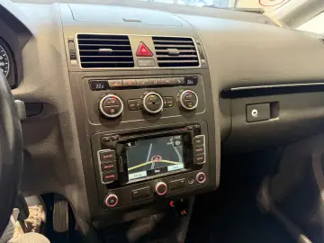 Volkswagen Touran 7 locuri