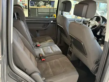 Volkswagen Touran 7 locuri