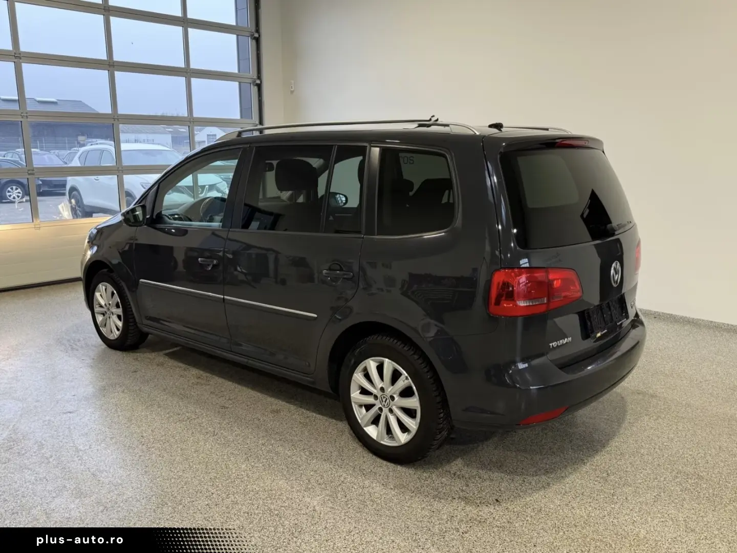 Volkswagen Touran 7 locuri
