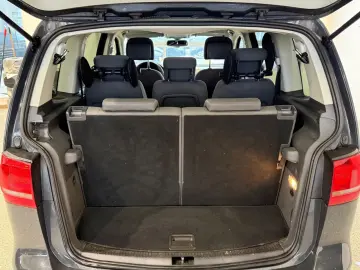 Volkswagen Touran 7 locuri