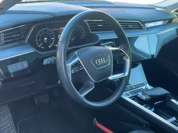 Audi e Tron