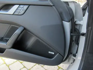 PORSCHE 992 CABRIO EXCL KREIDE ABGAS CHRONO 18W BOSE®ACC