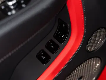 BENTLEY Continental GT Speed V8 Hybrid MJ2025