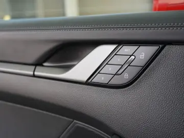 PORSCHE 992.2 911 Carrera S Pano SpABGAS Chrono Inno 360