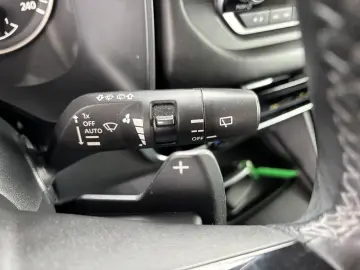 Nissan Qashqai 1.3 DIG-T MHEV Xtronic Acenta