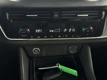 Nissan Qashqai 1.3 DIG-T MHEV Xtronic Acenta