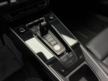 PORSCHE Carrera 4 S Cabrio