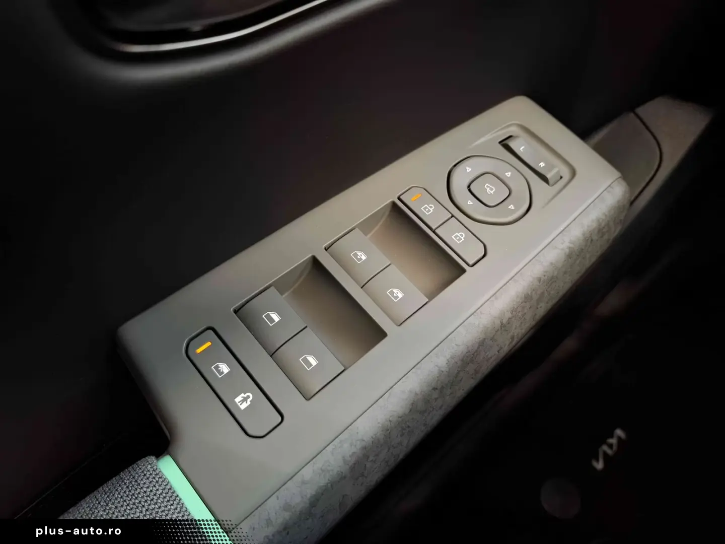 Kia EV4 Fastback 150 kW Earth