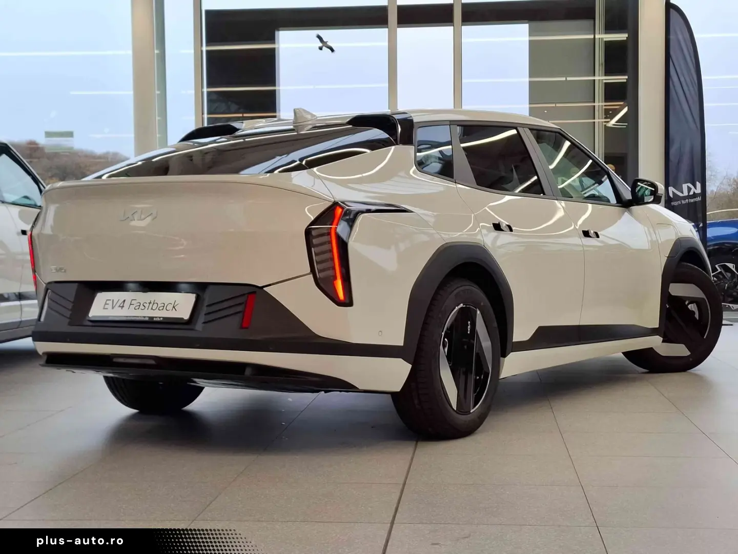 Kia EV4 Fastback 150 kW Earth