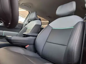 Kia EV4 Fastback 150 kW Earth