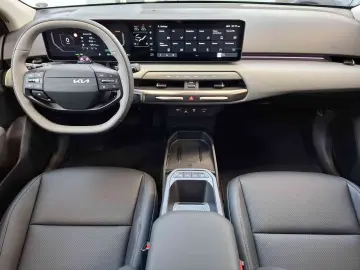 Kia EV4 Fastback 150 kW Earth