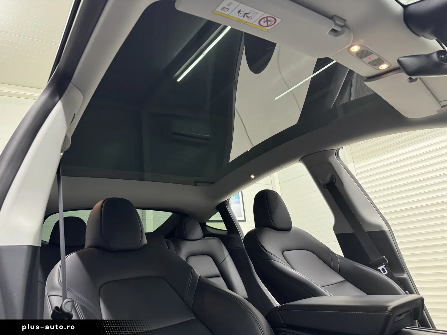 Tesla Model Y AWD Dual Motor