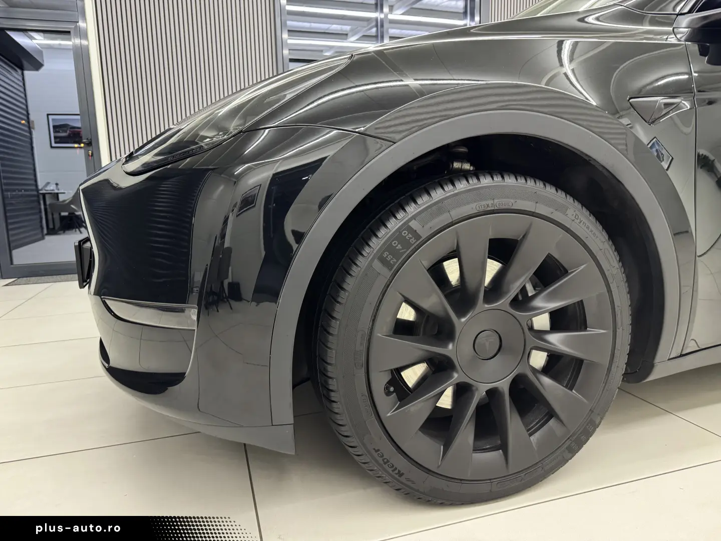 Tesla Model Y AWD Dual Motor