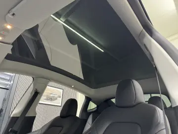 Tesla Model Y AWD Dual Motor