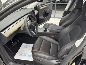 Tesla Model Y AWD Dual Motor