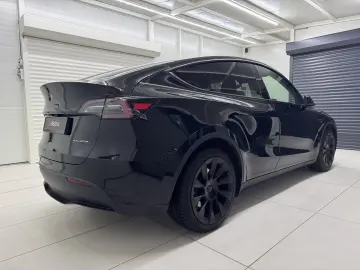 Tesla Model Y AWD Dual Motor