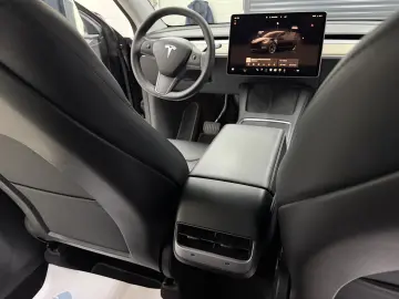 Tesla Model Y AWD Dual Motor