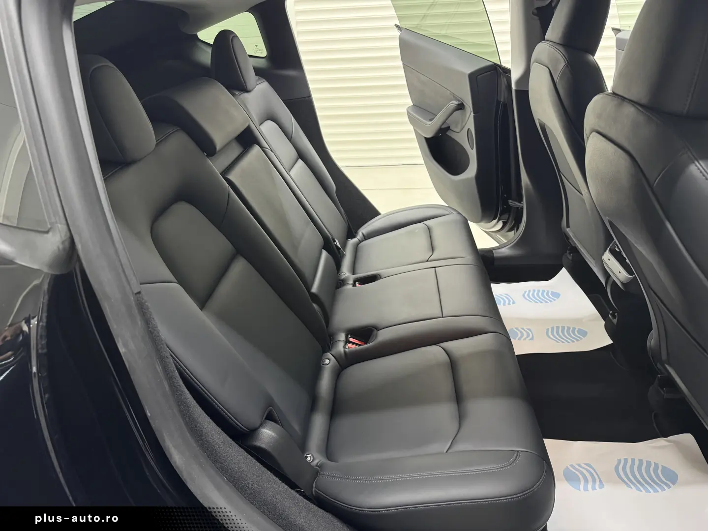 Tesla Model Y AWD Dual Motor