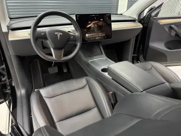 Tesla Model Y AWD Dual Motor