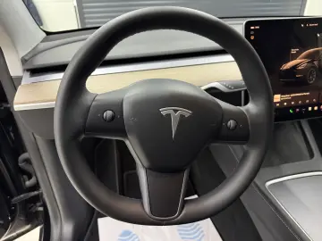 Tesla Model Y AWD Dual Motor