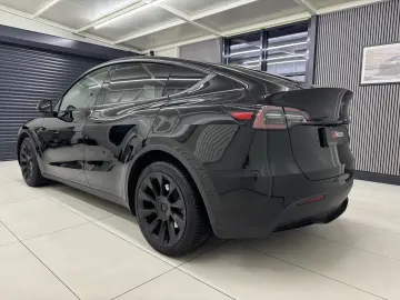 Tesla Model Y AWD Dual Motor