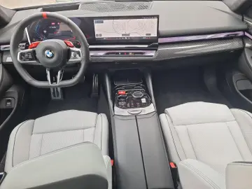 BMW M5 Limousine ParkPro DrivAssistPro