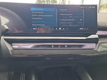 BMW M5 Limousine ParkPro DrivAssistPro