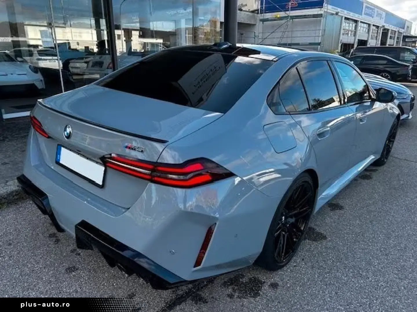 BMW M5 Limousine Brooklyn-Red M Drivers