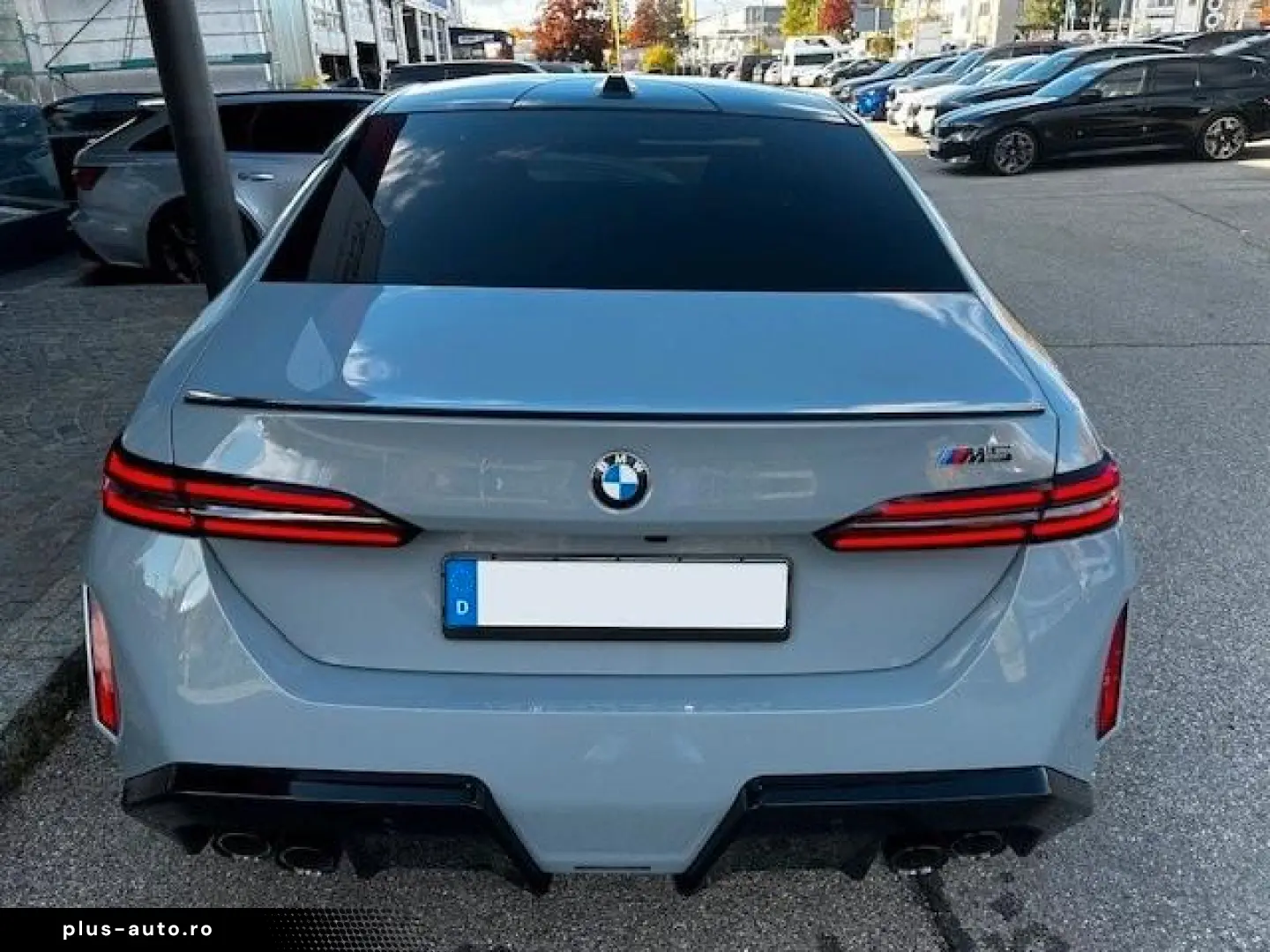 BMW M5 Limousine Brooklyn-Red M Drivers