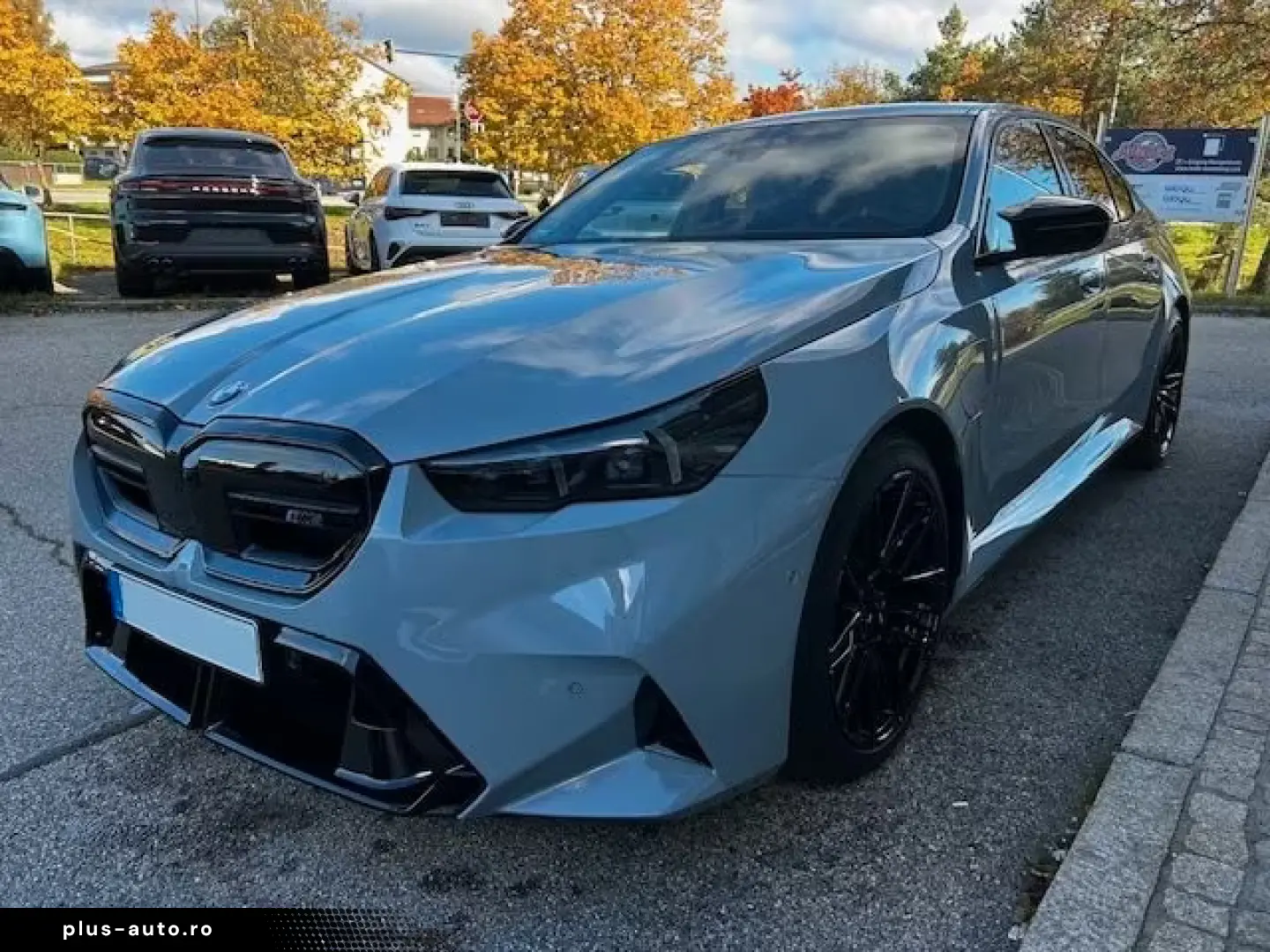 BMW M5 Limousine Brooklyn-Red M Drivers