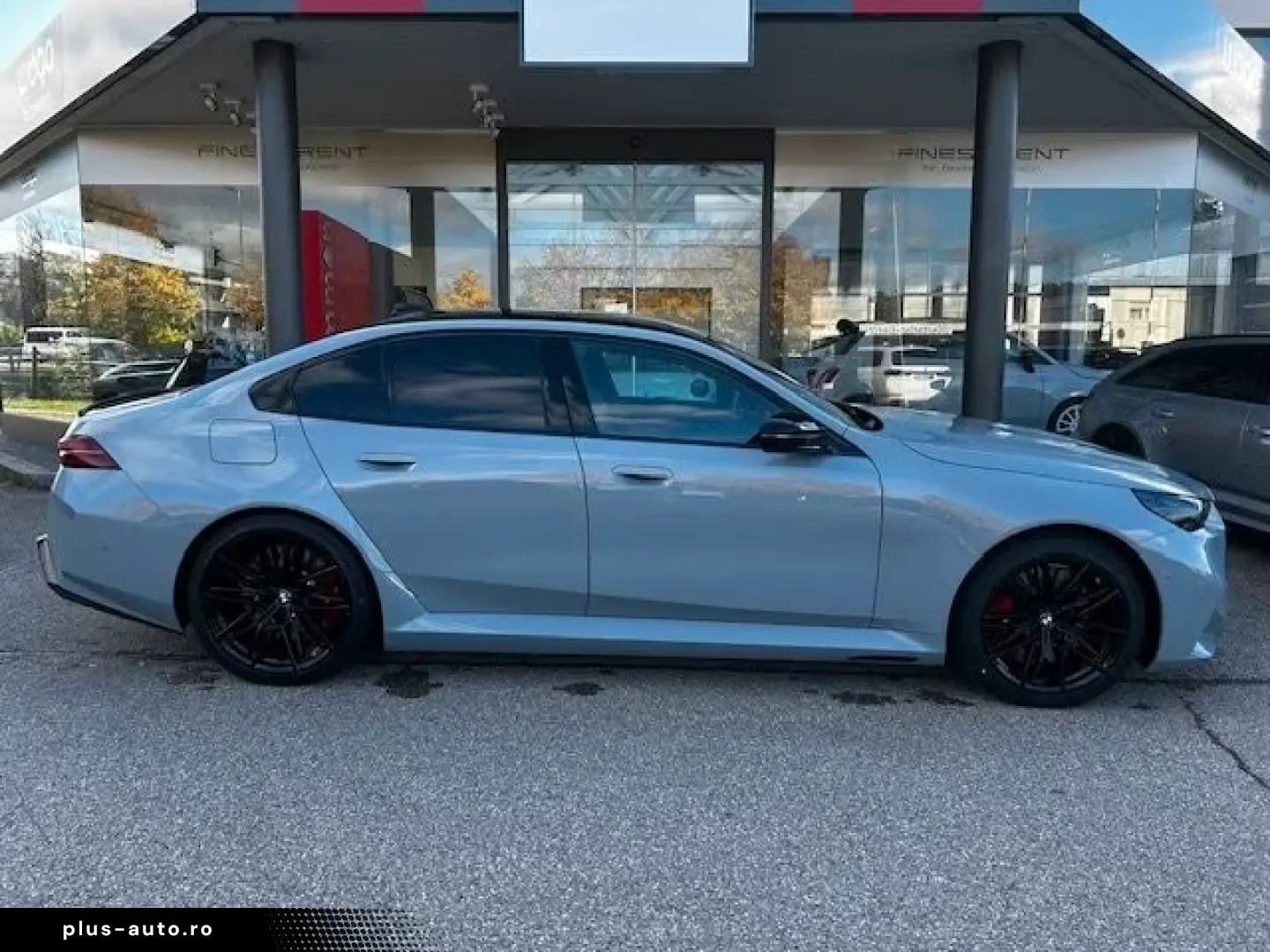 BMW M5 Limousine Brooklyn-Red M Drivers