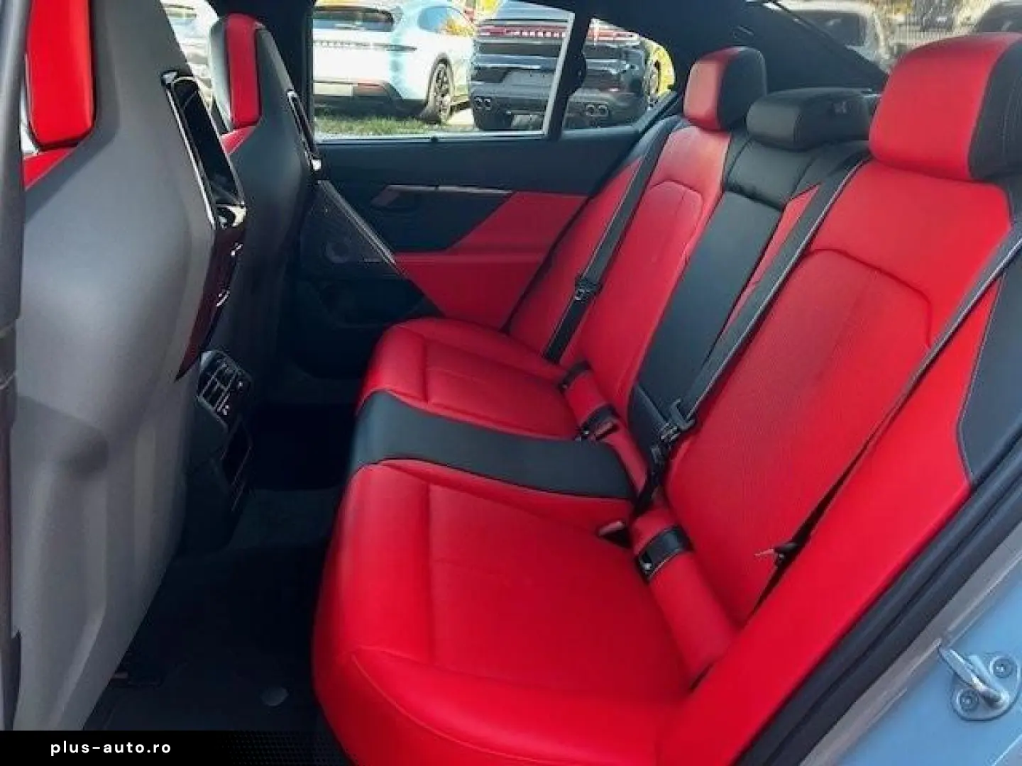 BMW M5 Limousine Brooklyn-Red M Drivers