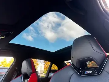 BMW M5 Limousine Brooklyn-Red M Drivers