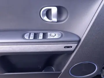 HYUNDAI IONIQ 5 58 kWh 4WD Uniq