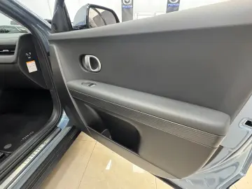 HYUNDAI IONIQ 5 EV 2WD Techniq 77 4kWh ACC KeyLess