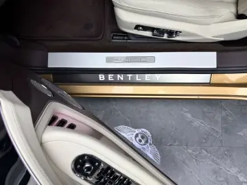 BENTLEY Continental GTC Speed First Edition V8 AKRAPOVIC
