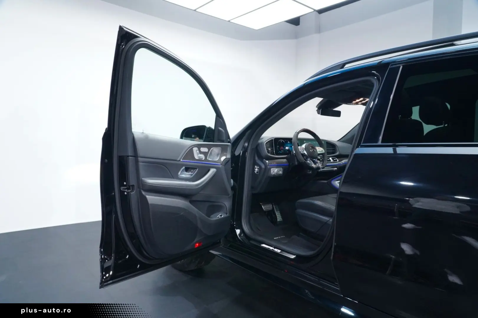 MERCEDES-BENZ GLE 63 S AMG 4M  9G AHK BURM® DISTR  PANO MMRY