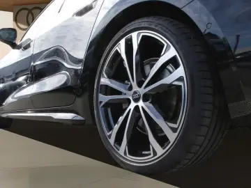 Audi A5 Avant 2.0 TFSI S Line edition one