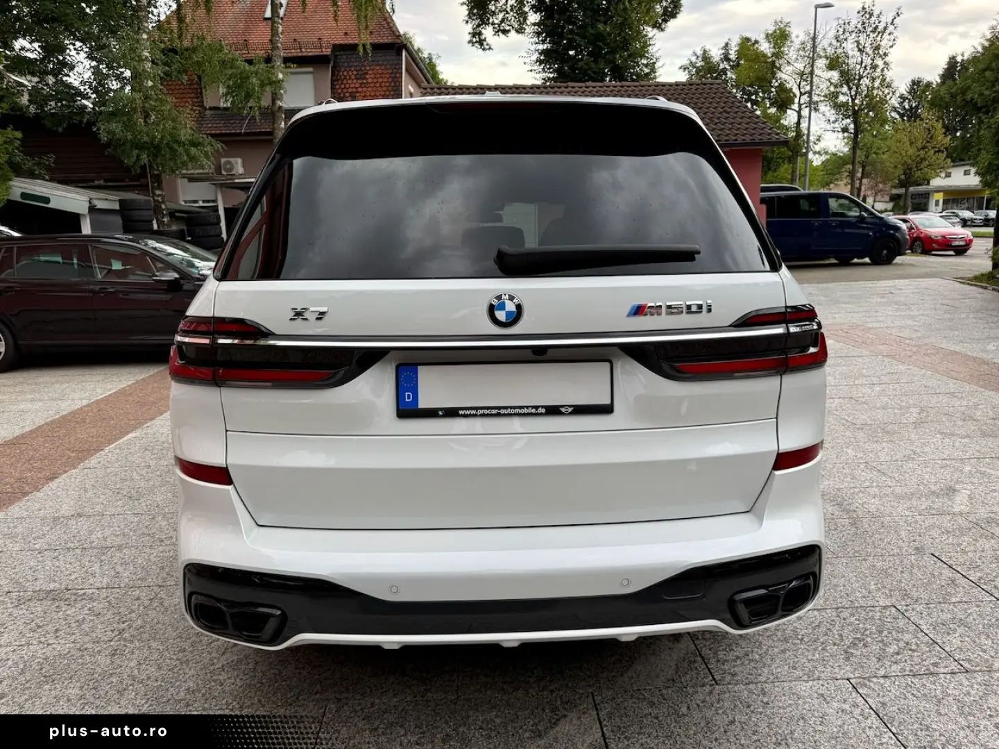 BMW X7 M60i  Sky Lounge Carbonpaket 23 Zoll 7-Sitzer
