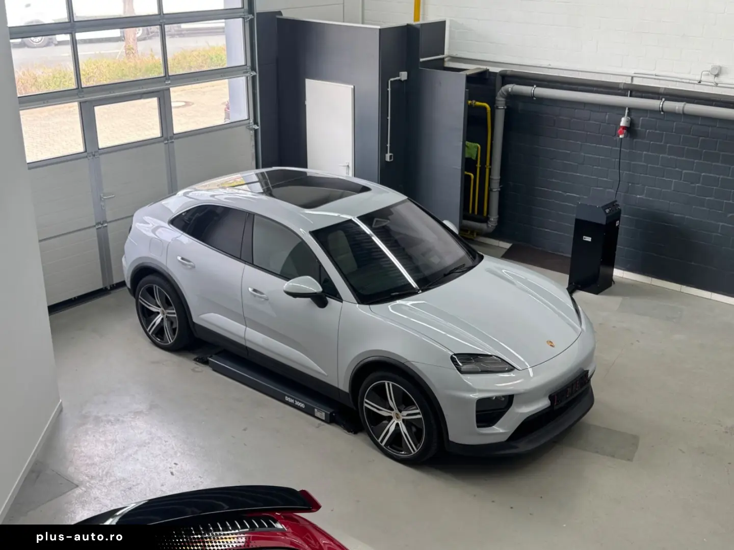PORSCHE Macan 4 HeadUp 2xDisplay Pano ACC 22  Carbon