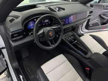 PORSCHE Macan 4 HeadUp 2xDisplay Pano ACC 22  Carbon
